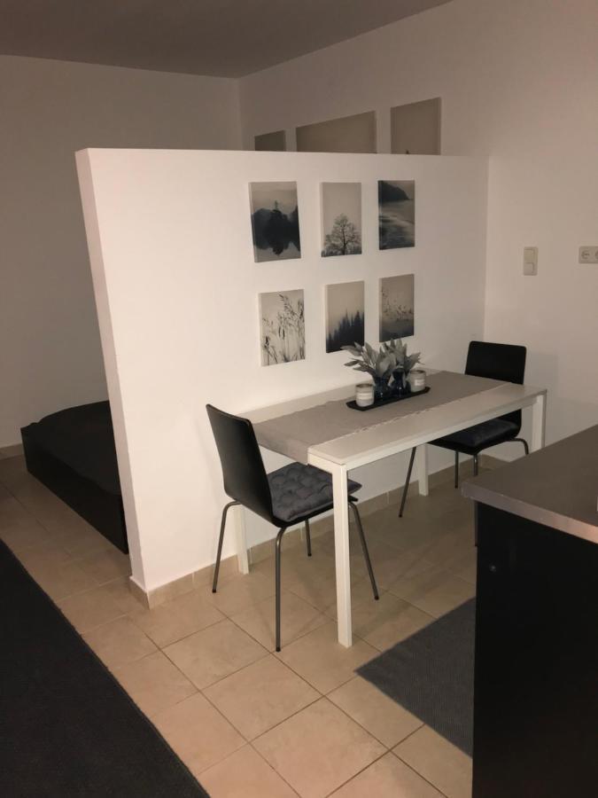 Downtown Rose Garden Apartments Whit Garage Opcional Budapest Esterno foto