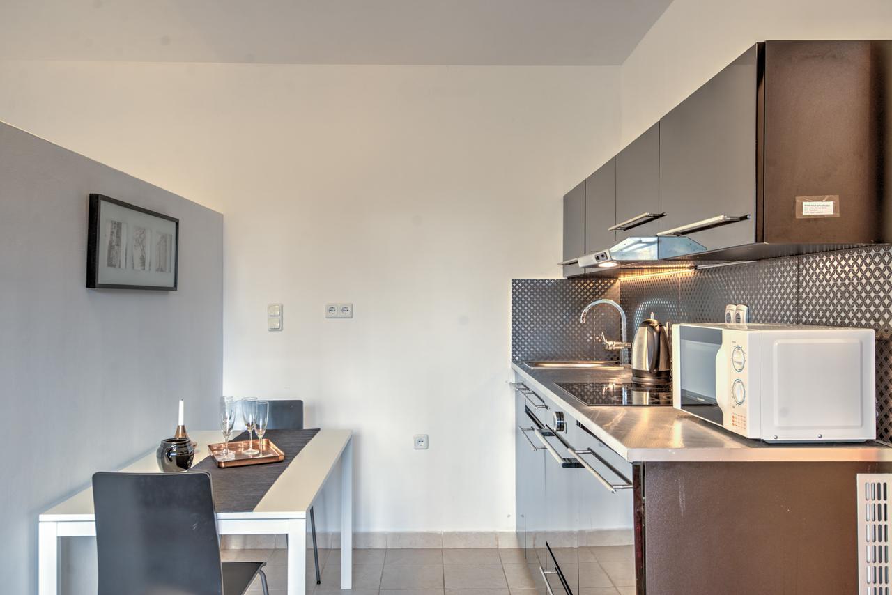 Downtown Rose Garden Apartments Whit Garage Opcional Budapest Esterno foto
